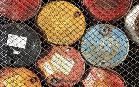 وتعمل الأرجنتين على زيادة إنتاجها النفطي وكذلك الاستثمار في الصخر الزيتي في الوقت الذي تواصل فيه شركة النفط والغاز العملاقة في أمريكا اللاتينية التركيز على الطاقة التقليدية.  