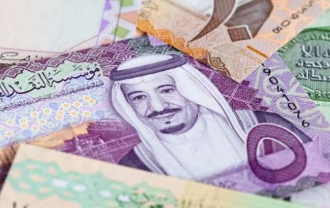 وسجلت السعودية نموا اقتصاديا بنسبة 6.8 في المائة على مدى العام للربع الثالث على خلفية ارتفاع أسعار النفط.  وأشارت رويترز في تقرير لها إلى أن هذا هو أعلى نمو فصلي للمملكة منذ عام 2012.